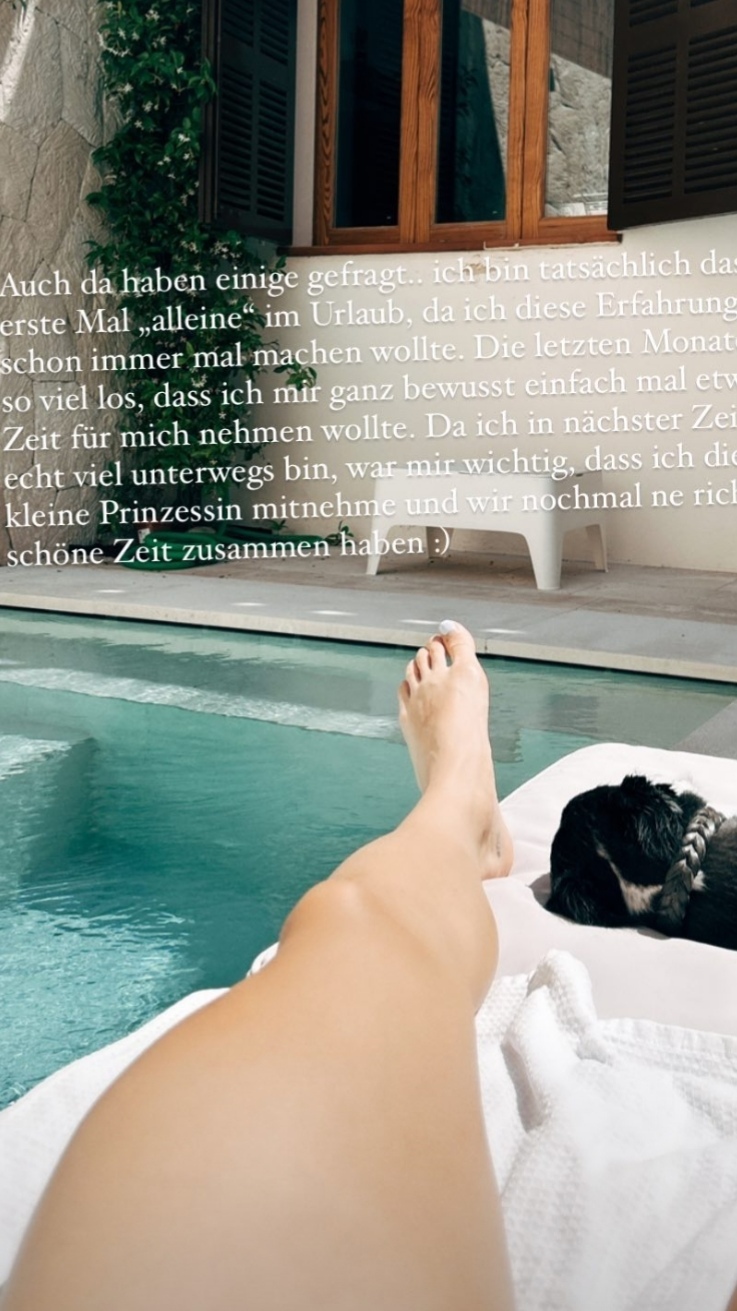 sara doorsoun feet 4