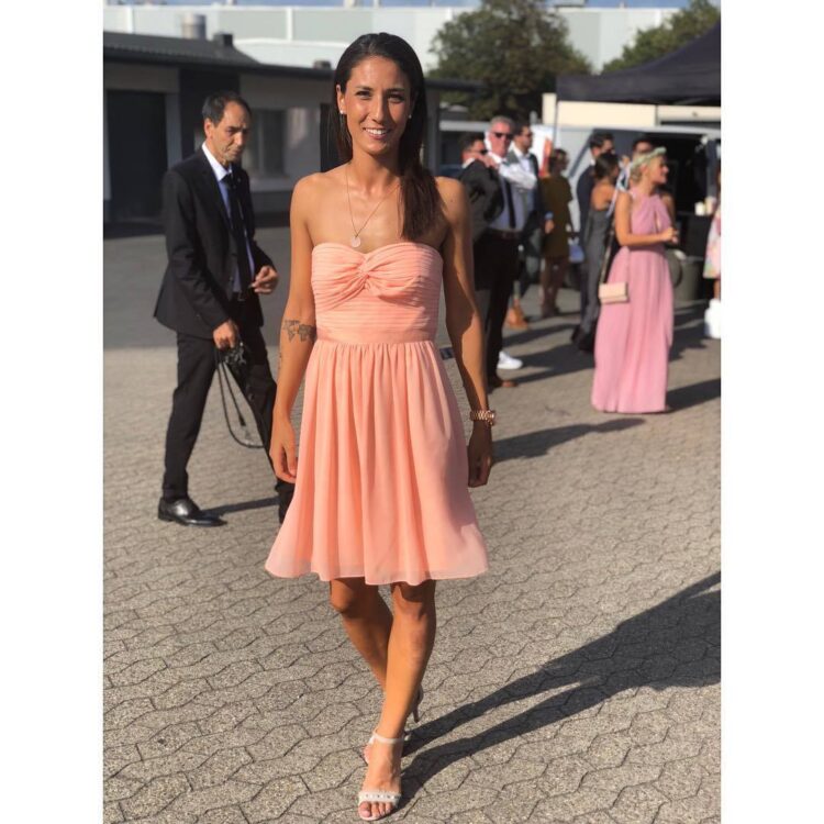 sara doorsoun feet 5