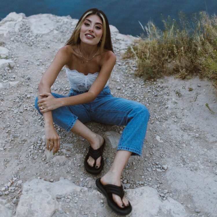 sara fructuoso feet 5