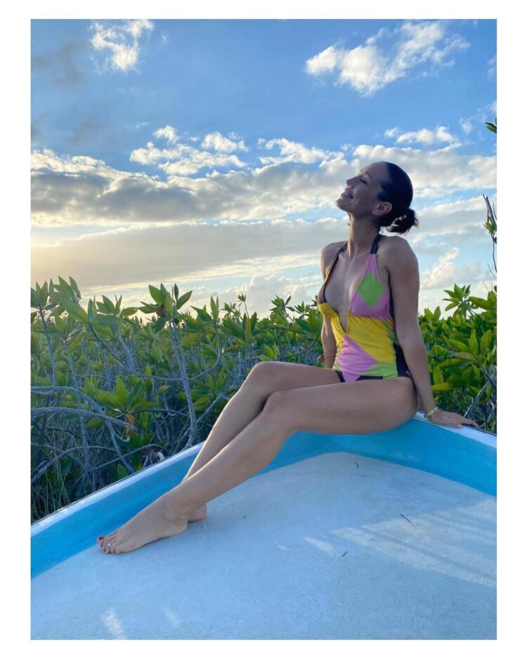 sara gomez feet 6