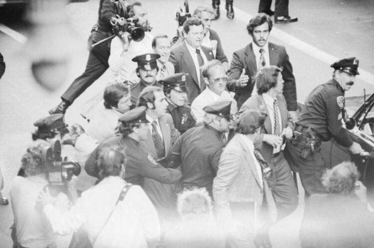 sara jane moore feet 4