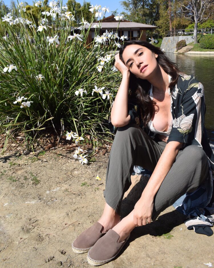 sara malakul lane feet 5