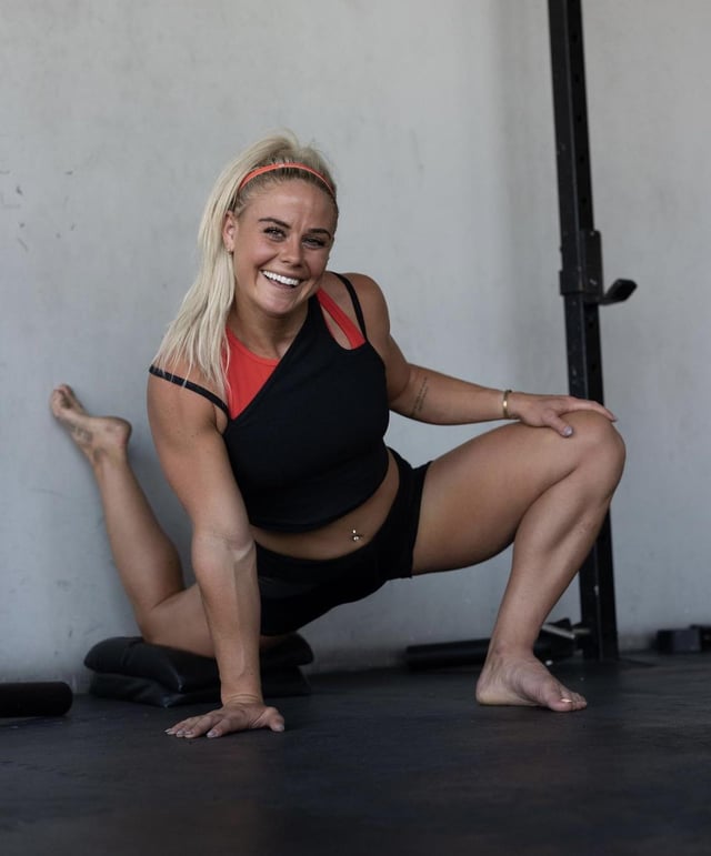 sara sigmundsdottir feet