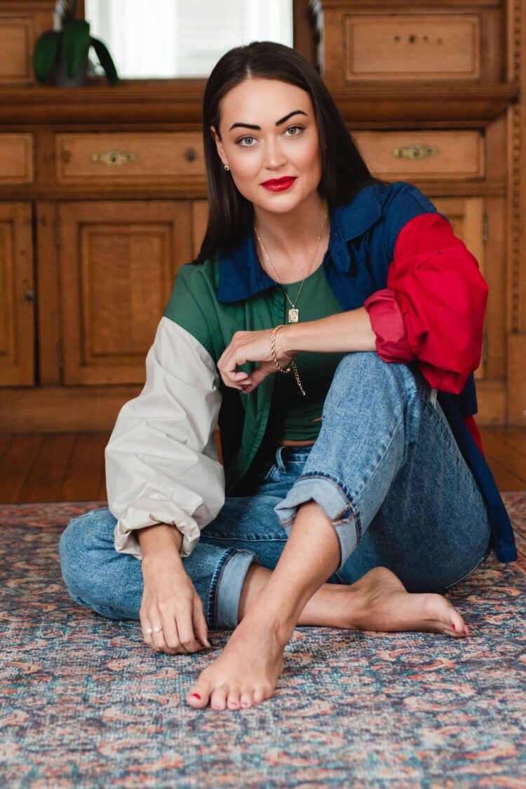 sara taylor feet 1 scaled