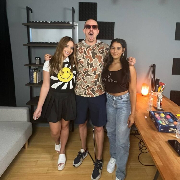 sara weinshenk feet 3