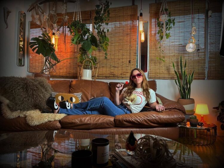 sara weinshenk feet 6