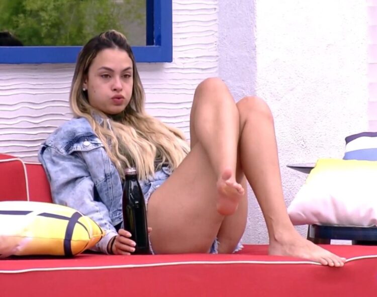 sarah andrade feet 1