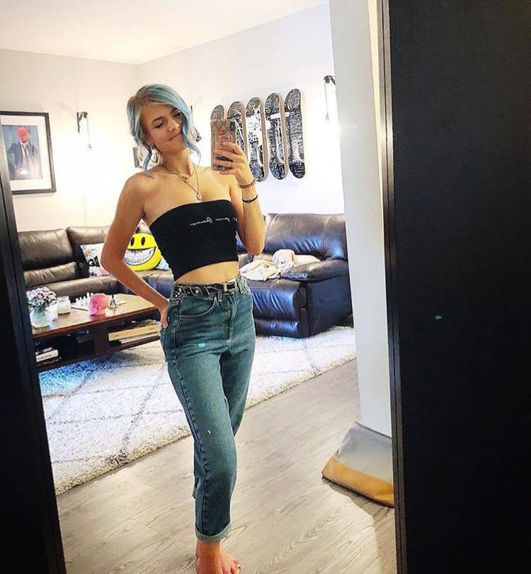 sarah barrios feet 1