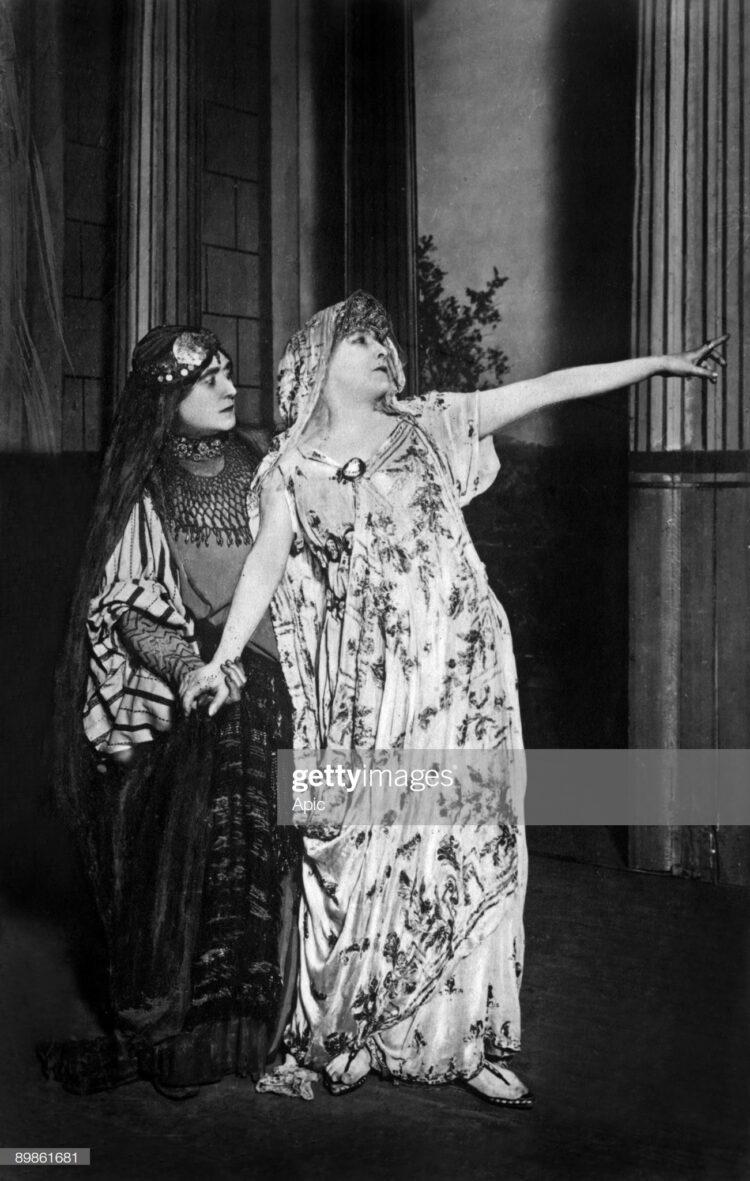 sarah bernhardt feet 1