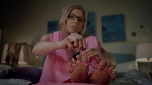 sarah chalke feet 1