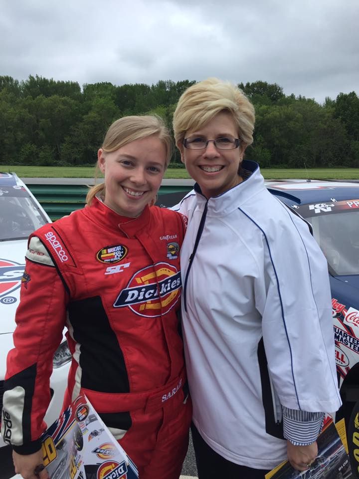 sarah cornett feet 3