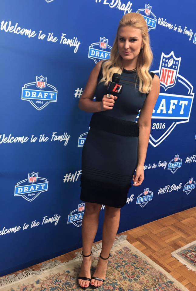 sarah cornett feet 4