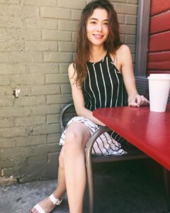 sarah davenport feet 5