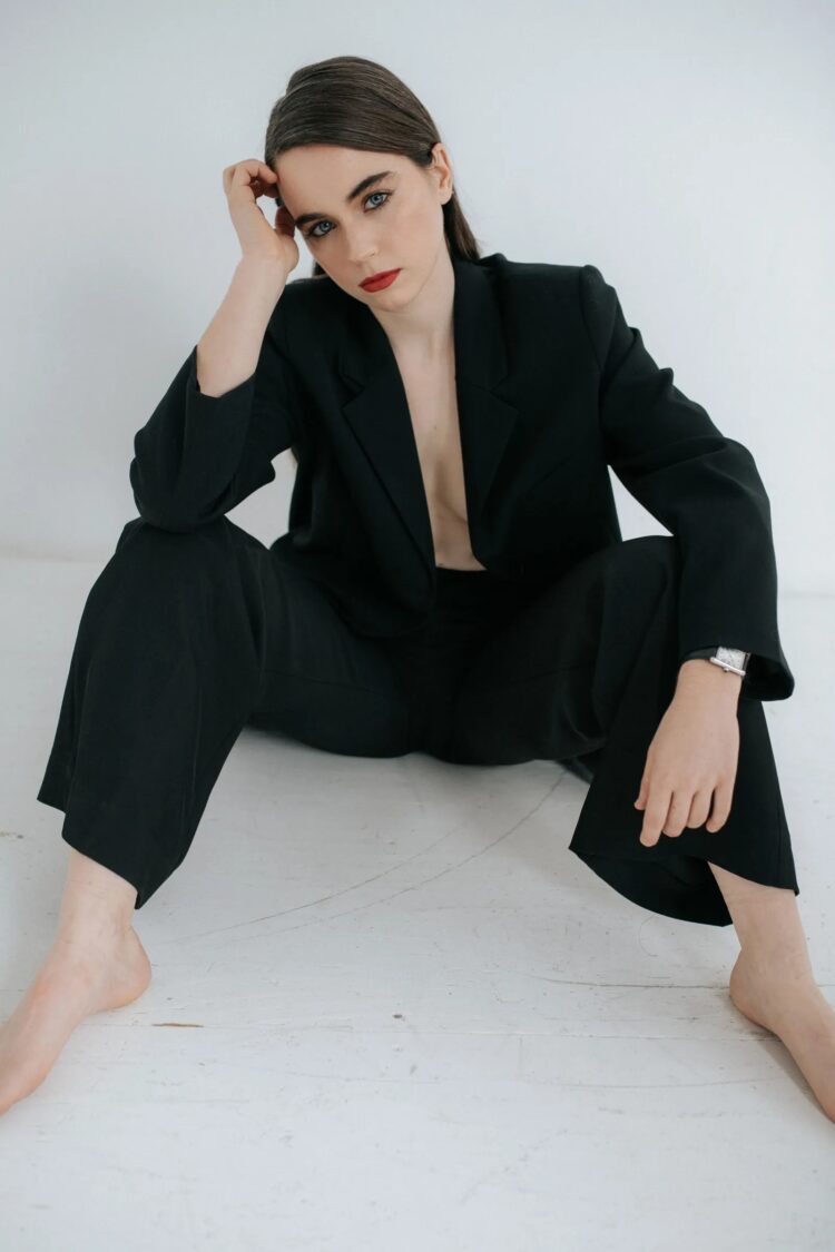 sarah desjardins feet