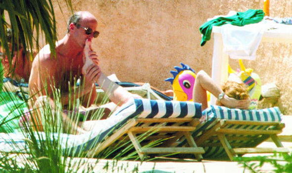 sarah ferguson feet 2