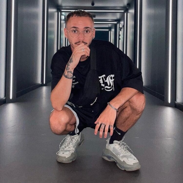 sarah fraichit feet 3