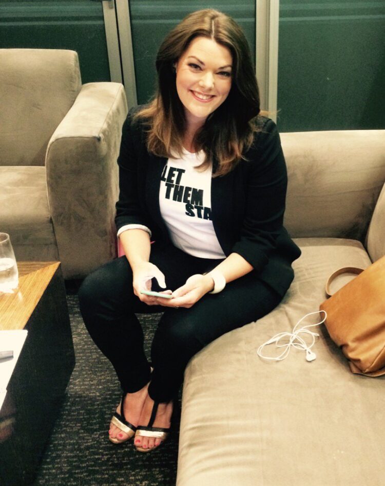 sarah hanson young feet