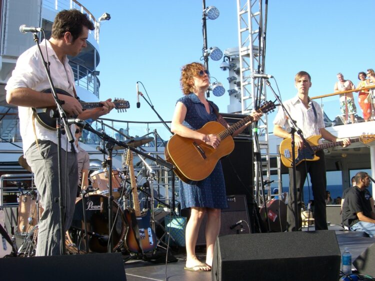 sarah harmer feet 5