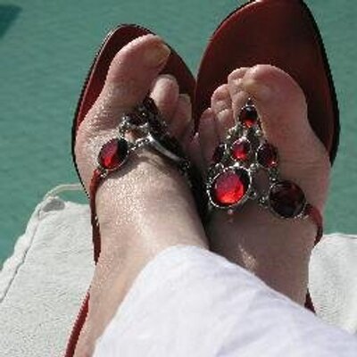 sarah hill feet 4
