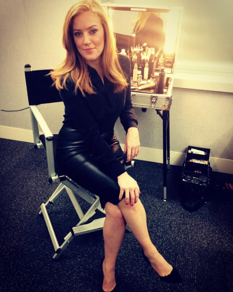 sarah jane mee feet 4