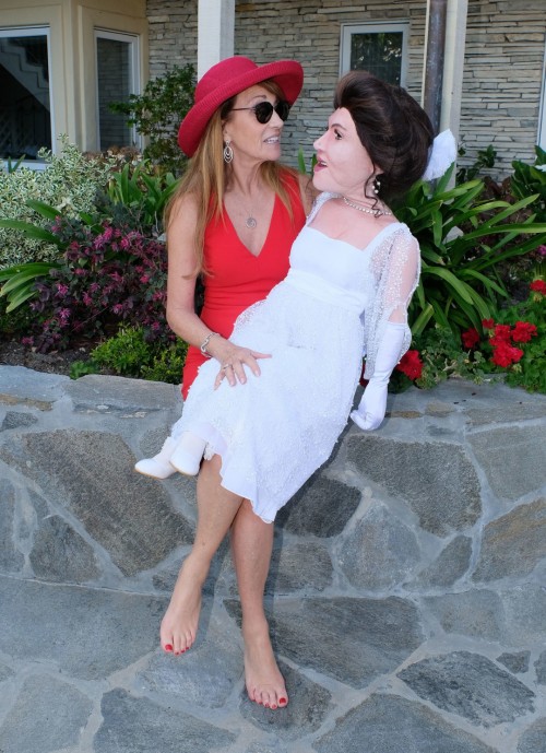 sarah jane seymour feet 6