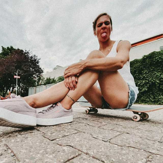 sarah kim gries feet 3