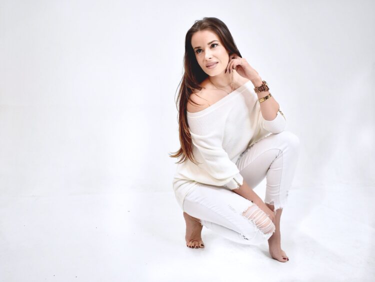 sarah laine feet 3 scaled