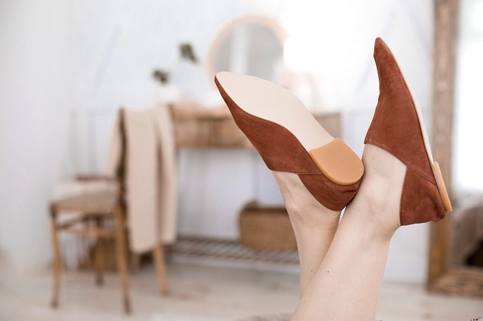 sarah mantelin feet 3