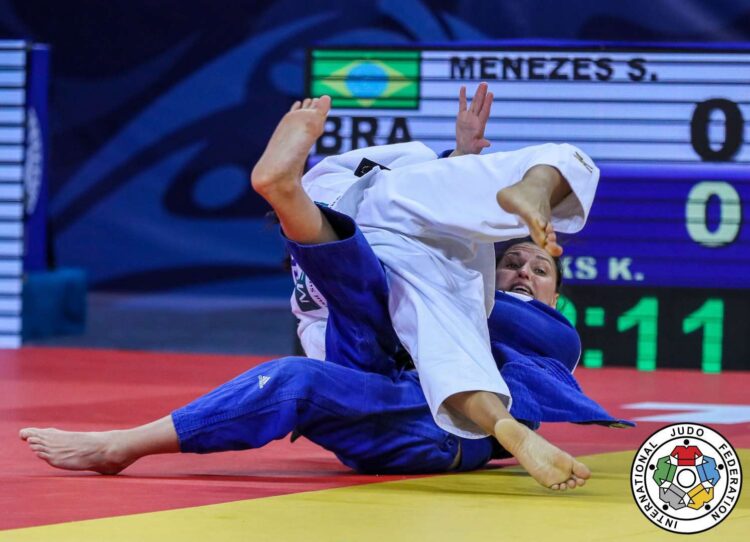 sarah menezes feet 2