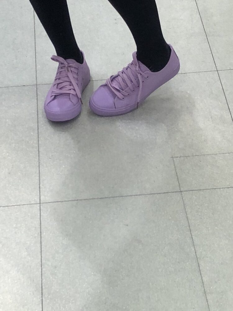 sarah midori perry feet 4