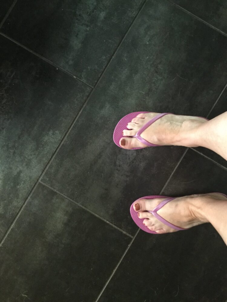 sarah moore feet 2