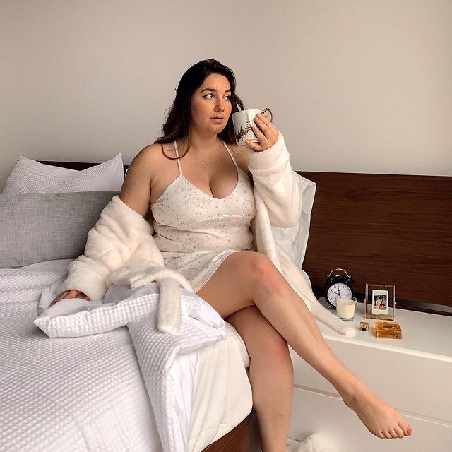 sarah ostiguy feet 1