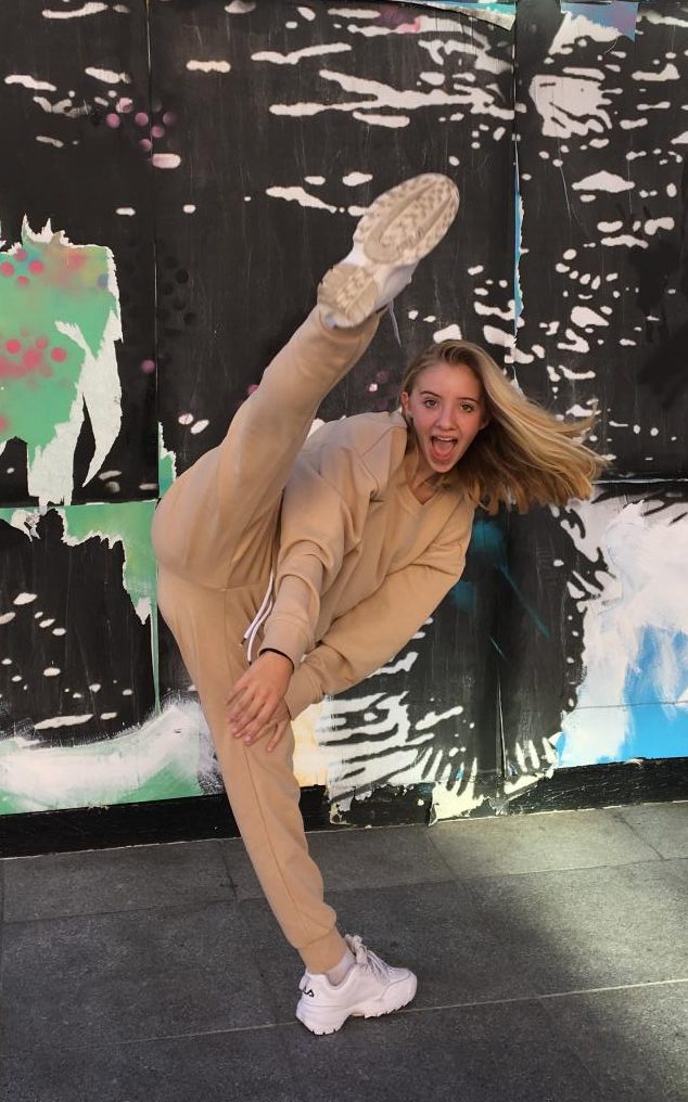 sarah phoenix feet 3