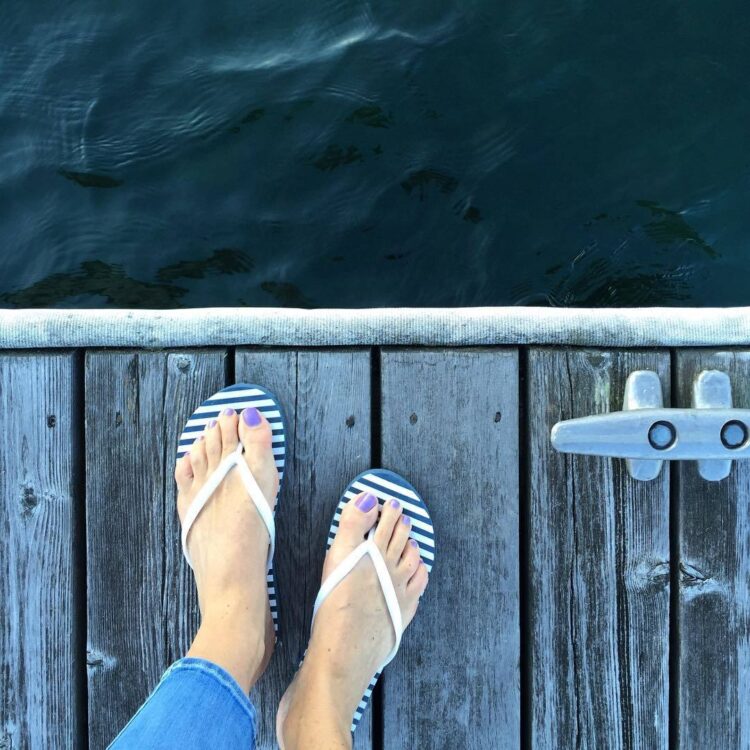 sarah richardson feet 2