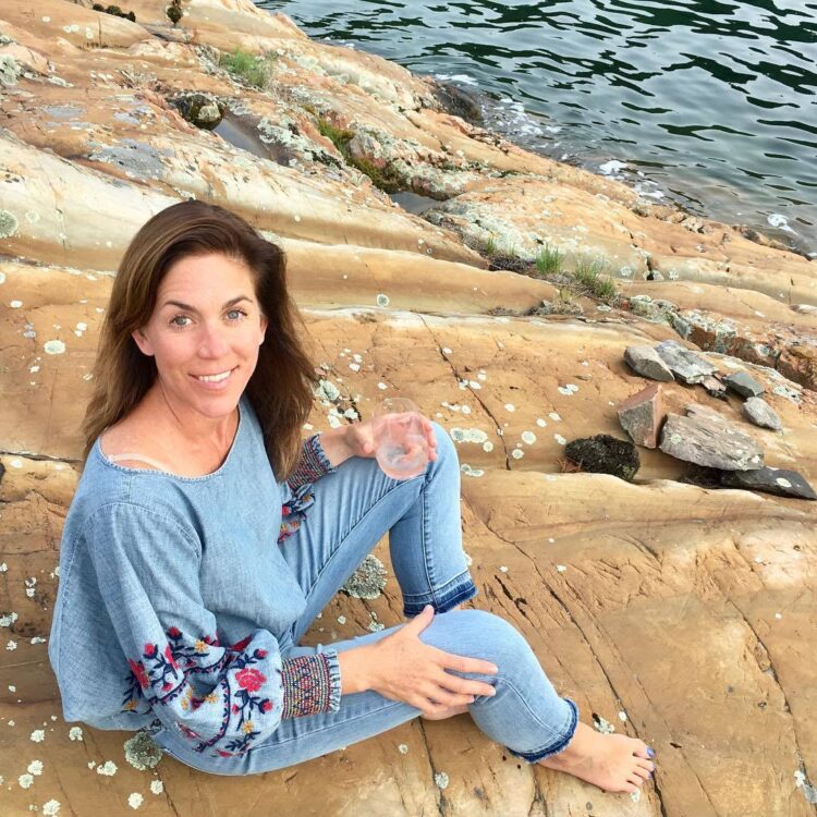 sarah richardson feet