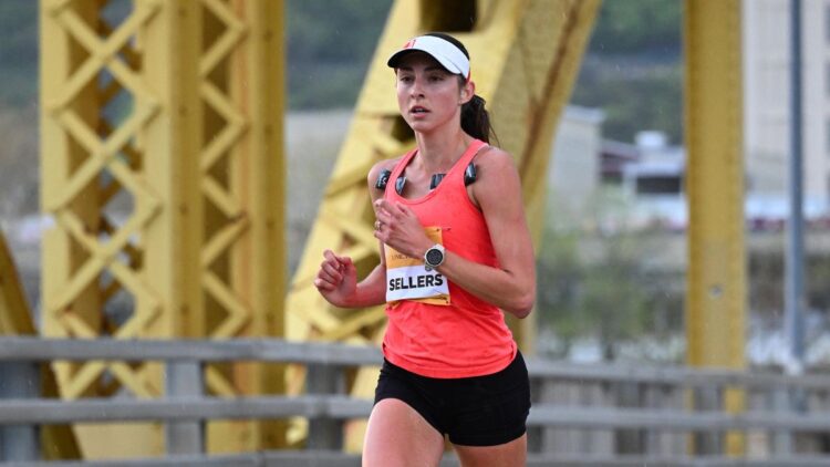 sarah sellers feet 1