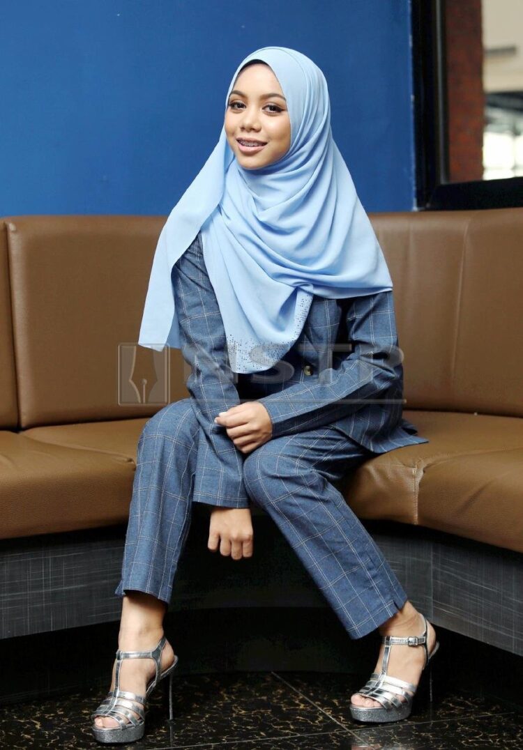 sarah suhairi feet