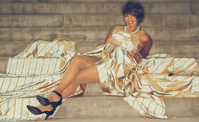 sarah vaughan feet 4