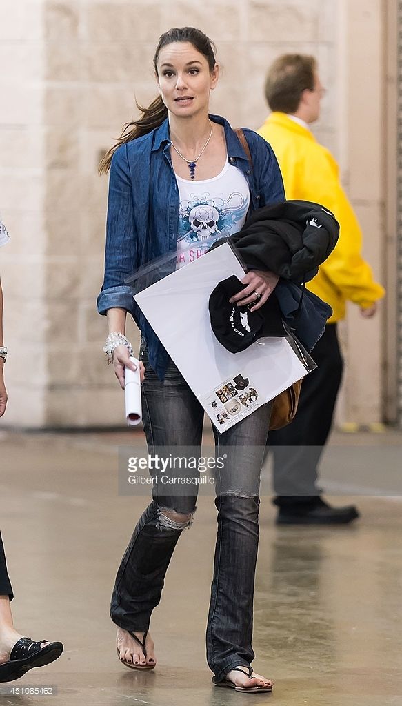 sarah wayne callies feet 6