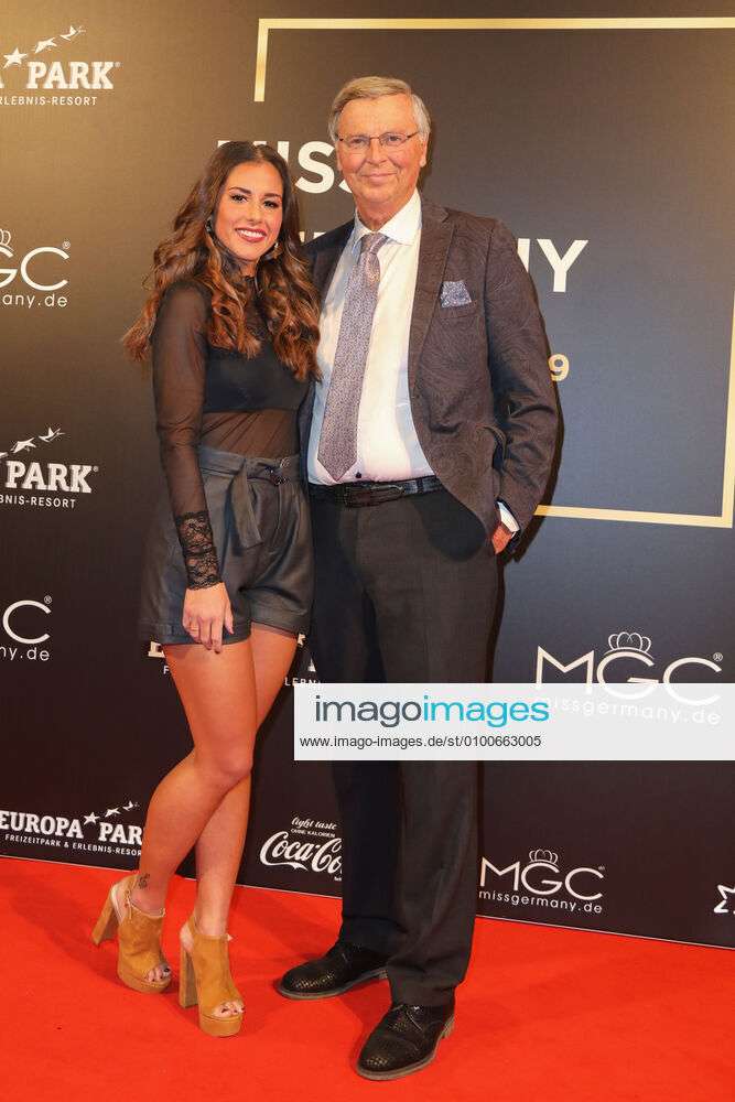 sarah wolfgang feet 5