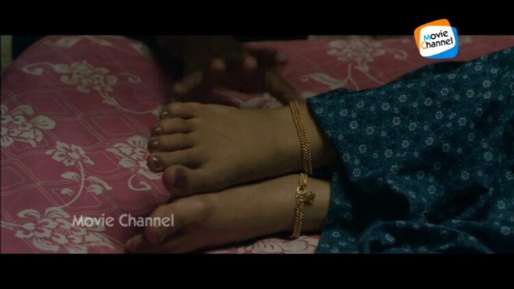 saranya mohan feet