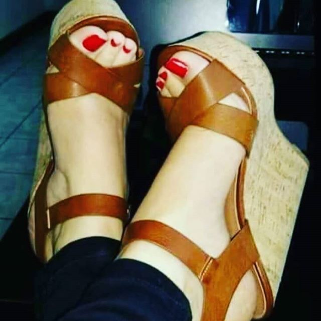 saray martinez feet 5