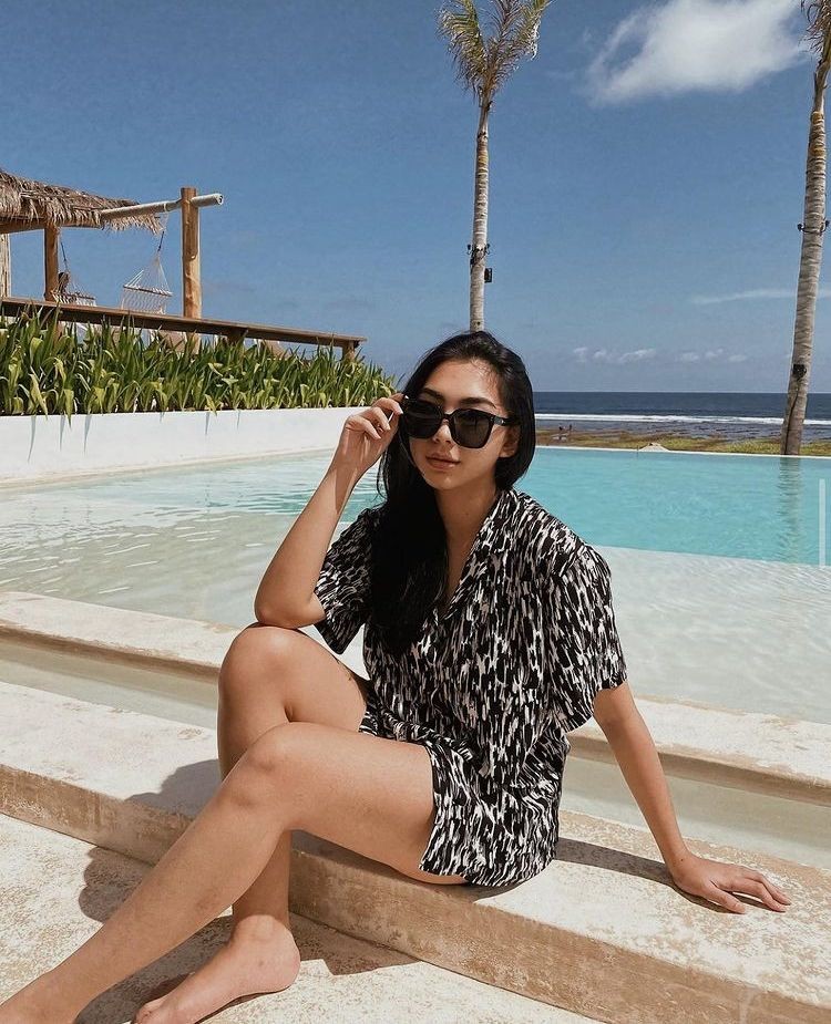 sarita abdulmukti feet 4