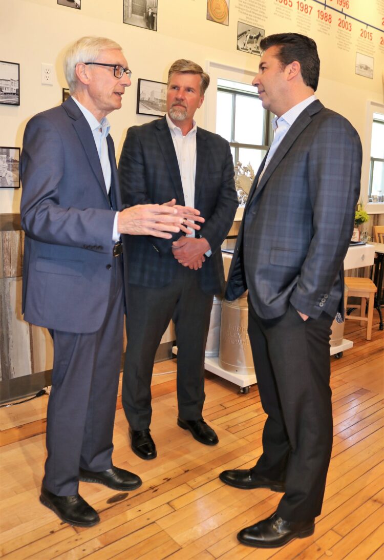 saro jeff feet scaled