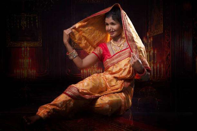 sarojini naidu feet 4