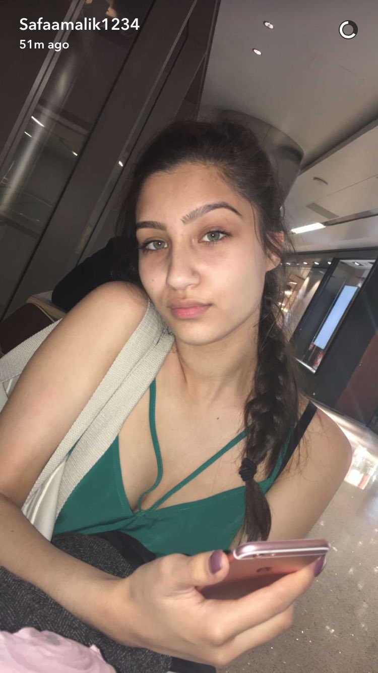 sarooha malik feet 2