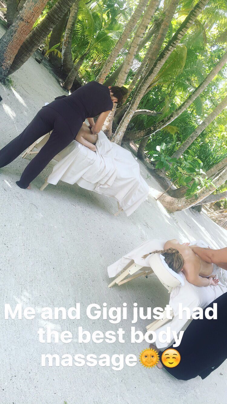 sarooha malik feet 3