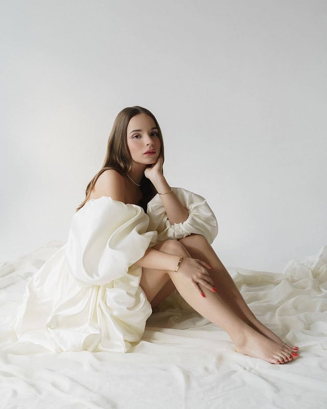 sasha spielberg feet 4