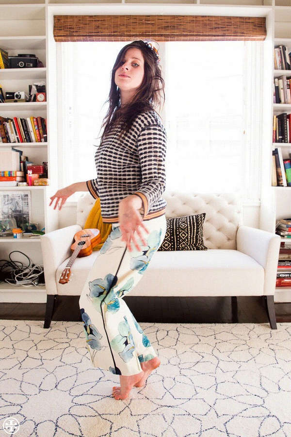 sasha spielberg feet 5