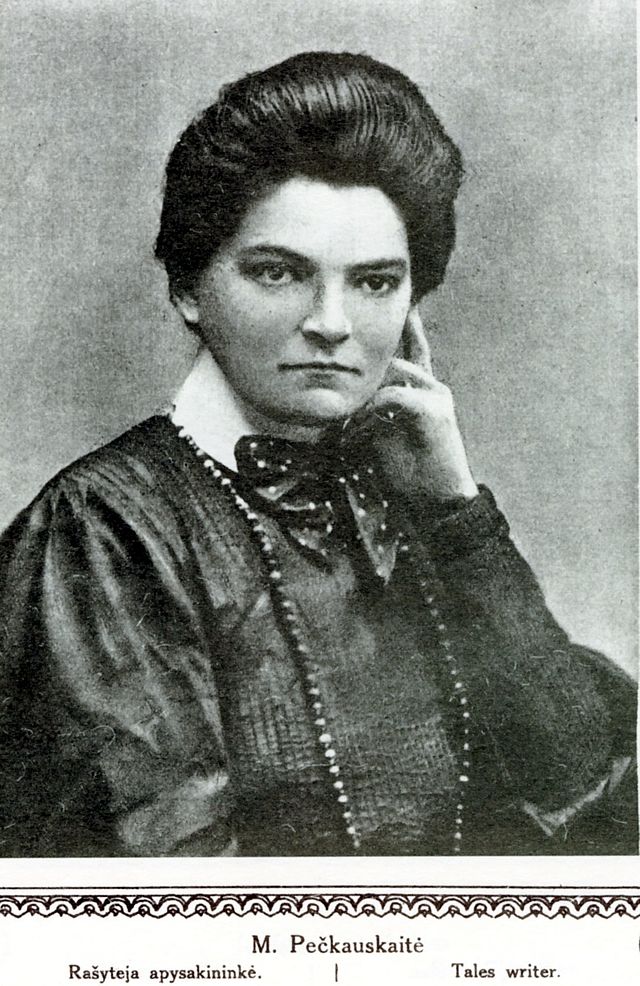 satrijos ragana feet 1